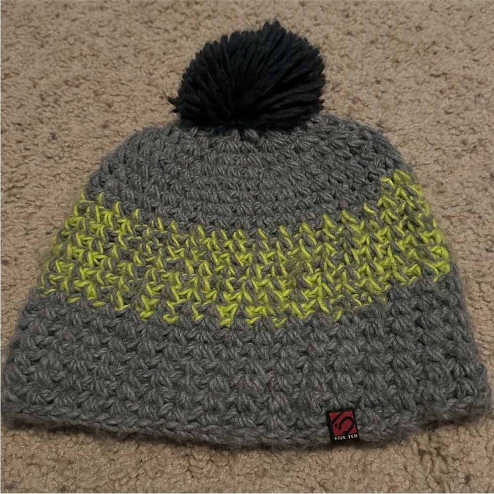Five ten Pom Beanie